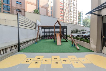 Apartamento à venda com 67m², 2 quartos e 1 vaga Apartamento à venda com 67m², 2 quartos e 1 vagaÁrea comum - Playground