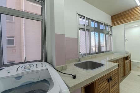 Apartamento à venda com 67m², 2 quartos e 1 vaga Apartamento à venda com 67m², 2 quartos e 1 vagaÁrea de Serviço