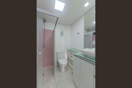 Apartamento à venda com 67m², 2 quartos e 1 vaga Apartamento à venda com 67m², 2 quartos e 1 vagaBanheiro