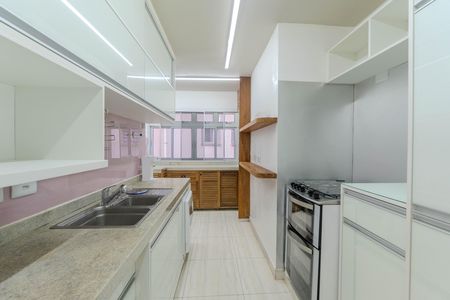 Cozinha de apartamento para alugar com 2 quartos, 67m² em Bela Vista, São Paulo