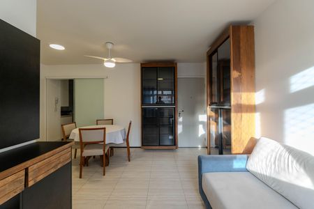 Sala de apartamento para alugar com 2 quartos, 67m² em Bela Vista, São Paulo