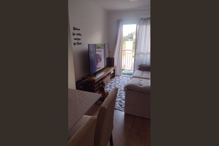 Sala de apartamento para alugar com 2 quartos, 47m² em Lajeado, Cotia