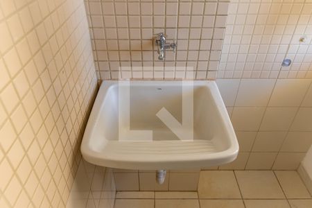 Apartamento para alugar com 55m², 2 quartos e 1 vaga Apartamento para alugar com 55m², 2 quartos e 1 vagaCozinha e Área de Serviço