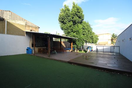 Casa para alugar com 360m², 3 quartos e 1 vagaQuintal
