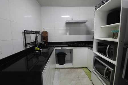 Casa para alugar com 360m², 3 quartos e 1 vagaCozinha