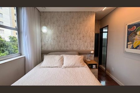 Apartamento à venda com 221m², 4 quartos e 2 vagas Apartamento à venda com 221m², 4 quartos e 2 vagasFoto 05