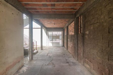 Garagem de casa para alugar com 1 quarto, 60m² em Vila Paulista da Estacao, Mogi das Cruzes