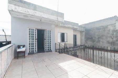 Casa para alugar com 60m², 1 quarto e 1 vaga Casa para alugar com 60m², 1 quarto e 1 vagaVaranda