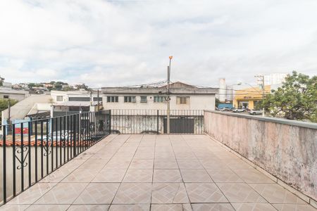 Casa para alugar com 60m², 1 quarto e 1 vaga Casa para alugar com 60m², 1 quarto e 1 vagaVaranda