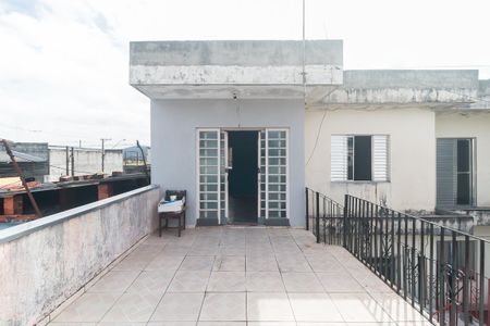 Casa para alugar com 60m², 1 quarto e 1 vaga Casa para alugar com 60m², 1 quarto e 1 vagaVaranda