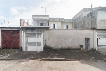 Fachada de casa para alugar com 1 quarto, 60m² em Vila Paulista da Estacao, Mogi das Cruzes