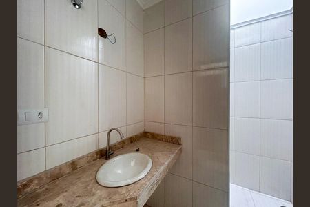 Casa de condomínio à venda com 71m², 2 quartos e 1 vaga Casa de condomínio à venda com 71m², 2 quartos e 1 vagaBanheiro da Suíte 2
