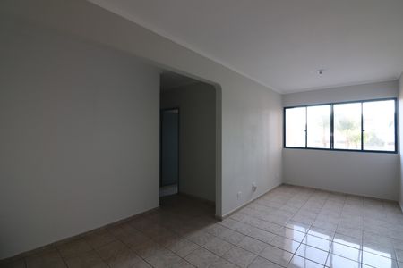 Sala  de apartamento para alugar com 2 quartos, 64m² em Jardim Santo André, Santo André