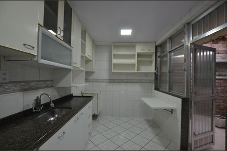 Apartamento para alugar com 114m², 2 quartos e 1 vagaCozinha