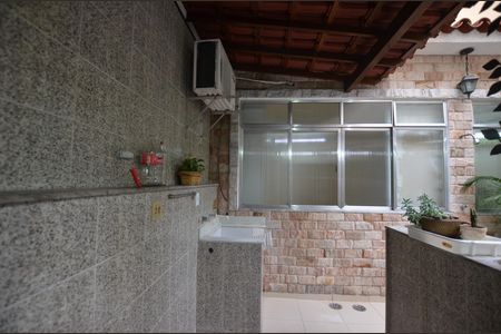 Apartamento para alugar com 114m², 2 quartos e 1 vagaÁrea de Serviço