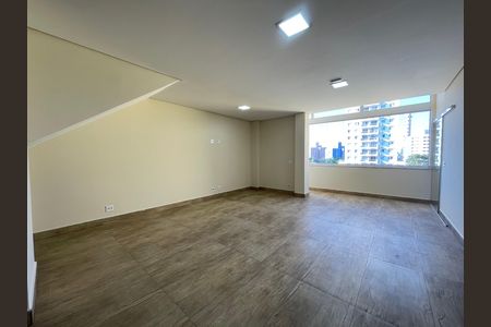 Casa à venda com 3 quartos, 277m² em Jaguaré, São Paulo