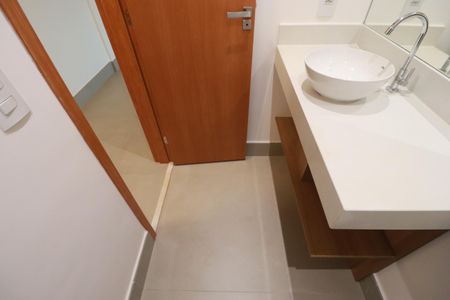 Apartamento para alugar com 124m², 2 quartos e 3 vagasBanheiro suite 2