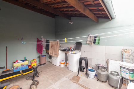 Área de serviço de casa para alugar com 3 quartos, 163m² em Jardim Santa Maria, Cotia