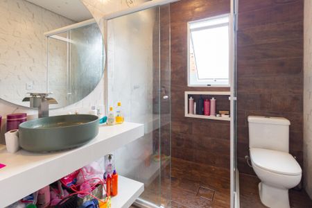Casa para alugar com 163m², 3 quartos e 2 vagas Casa para alugar com 163m², 3 quartos e 2 vagasBanheiro da suíte