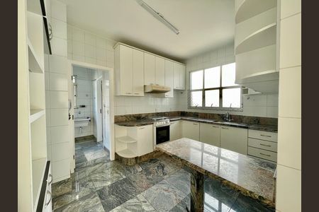 Apartamento para alugar com 110m², 3 quartos e 2 vagas