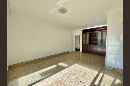 Apartamento para alugar com 3 quartos, 110m² em São Lucas, Belo Horizonte