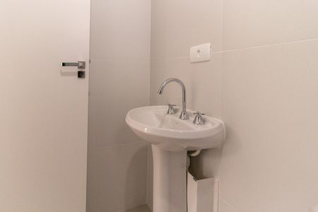 Apartamento à venda com 50m², 2 quartos e 1 vaga Apartamento à venda com 50m², 2 quartos e 1 vagaBanheiro Social