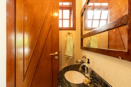 Casa de condomínio para alugar com 415m², 4 quartos e 8 vagas Casa de condomínio para alugar com 415m², 4 quartos e 8 vagasLavabo 2