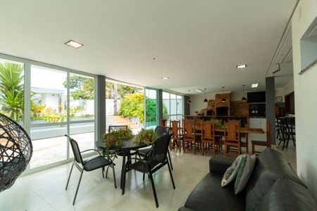 Casa de condomínio para alugar com 415m², 4 quartos e 8 vagas Casa de condomínio para alugar com 415m², 4 quartos e 8 vagasÁrea comum
