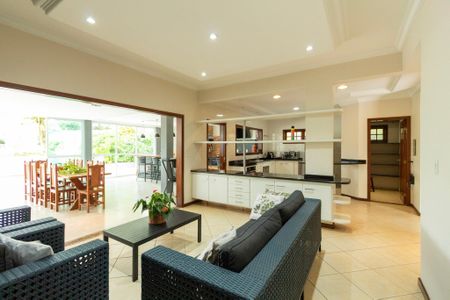 Casa de condomínio para alugar com 415m², 4 quartos e 8 vagas Casa de condomínio para alugar com 415m², 4 quartos e 8 vagasSala 1