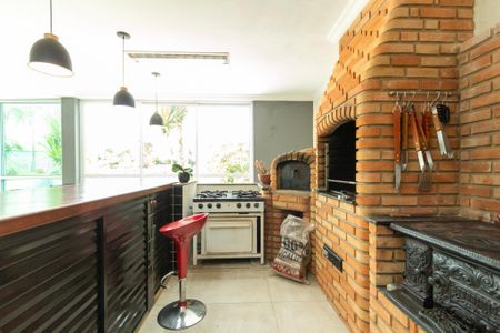 Casa de condomínio para alugar com 415m², 4 quartos e 8 vagas Casa de condomínio para alugar com 415m², 4 quartos e 8 vagasÁrea comum