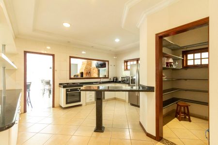 Casa de condomínio para alugar com 415m², 4 quartos e 8 vagas Casa de condomínio para alugar com 415m², 4 quartos e 8 vagasCozinha