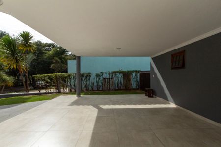 Casa de condomínio para alugar com 415m², 4 quartos e 8 vagas Casa de condomínio para alugar com 415m², 4 quartos e 8 vagasÁrea comum