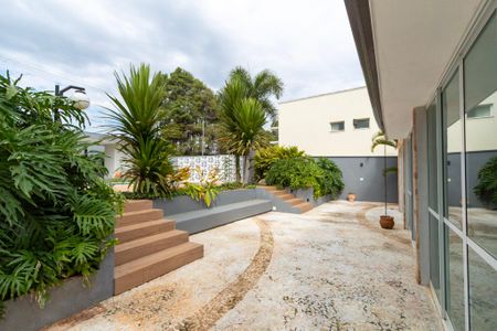 Casa de condomínio para alugar com 415m², 4 quartos e 8 vagas Casa de condomínio para alugar com 415m², 4 quartos e 8 vagasÁrea comum