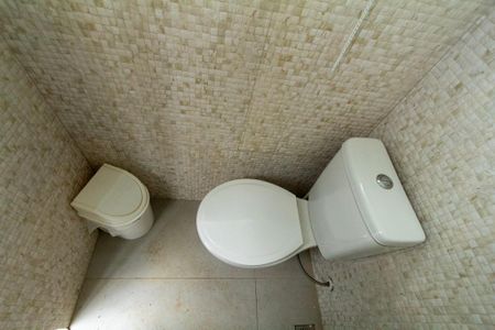 Casa de condomínio para alugar com 415m², 4 quartos e 8 vagas Casa de condomínio para alugar com 415m², 4 quartos e 8 vagasLavabo 1