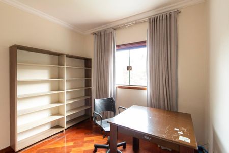 Casa de condomínio para alugar com 415m², 4 quartos e 8 vagas Casa de condomínio para alugar com 415m², 4 quartos e 8 vagasQuarto 1
