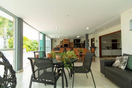 Casa de condomínio para alugar com 415m², 4 quartos e 8 vagas Casa de condomínio para alugar com 415m², 4 quartos e 8 vagasÁrea comum