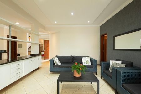 Casa de condomínio para alugar com 415m², 4 quartos e 8 vagas Casa de condomínio para alugar com 415m², 4 quartos e 8 vagasSala 1