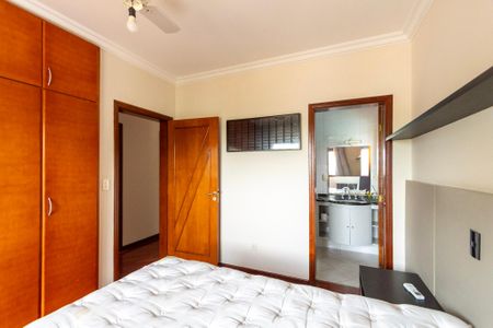 Casa de condomínio para alugar com 415m², 4 quartos e 8 vagas Casa de condomínio para alugar com 415m², 4 quartos e 8 vagasSuíte 1