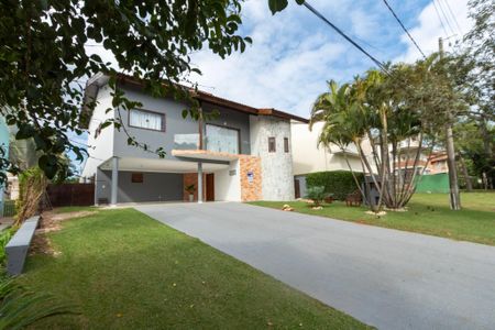 Casa de condomínio para alugar com 415m², 4 quartos e 8 vagas Casa de condomínio para alugar com 415m², 4 quartos e 8 vagasÁrea comum