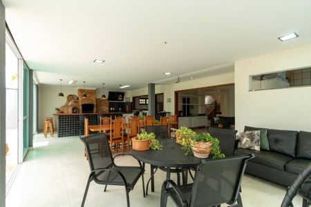 Casa de condomínio para alugar com 415m², 4 quartos e 8 vagas Casa de condomínio para alugar com 415m², 4 quartos e 8 vagasÁrea comum