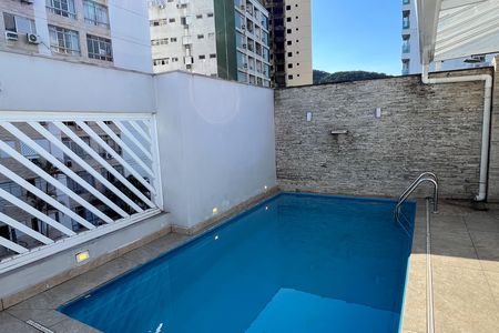 Casa para alugar com 307m², 2 quartos e 4 vagas Casa para alugar com 307m², 2 quartos e 4 vagasPiscina