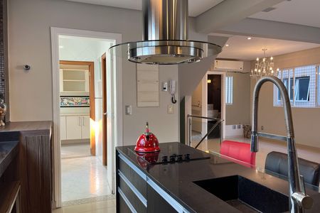 Casa para alugar com 307m², 2 quartos e 4 vagas Casa para alugar com 307m², 2 quartos e 4 vagasCozinha