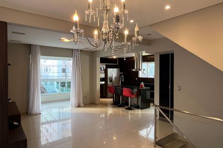 Casa para alugar com 307m², 2 quartos e 4 vagas Casa para alugar com 307m², 2 quartos e 4 vagasSala
