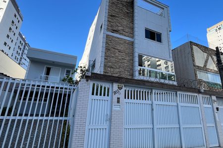 Casa para alugar com 307m², 2 quartos e 4 vagas Casa para alugar com 307m², 2 quartos e 4 vagasFachada