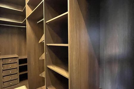 Casa para alugar com 307m², 2 quartos e 4 vagas Casa para alugar com 307m², 2 quartos e 4 vagasSuite 2