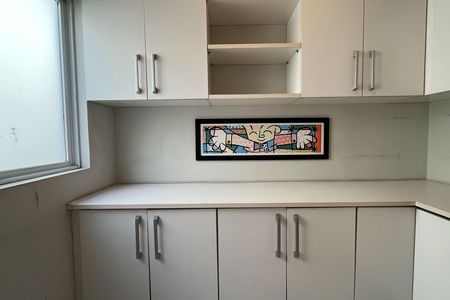 Casa para alugar com 307m², 2 quartos e 4 vagas Casa para alugar com 307m², 2 quartos e 4 vagasQuarto de Serviço