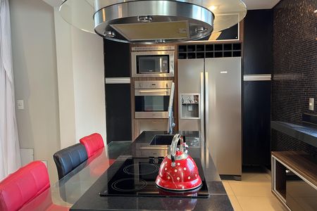 Casa para alugar com 307m², 2 quartos e 4 vagas Casa para alugar com 307m², 2 quartos e 4 vagasCozinha