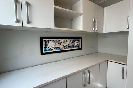 Casa para alugar com 307m², 2 quartos e 4 vagas Casa para alugar com 307m², 2 quartos e 4 vagasQuarto de Serviço