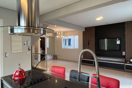 Sala de casa para alugar com 2 quartos, 307m² em Marapé, Santos