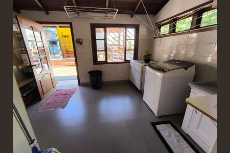 Casa para alugar com 500m², 4 quartos e 4 vagas Casa para alugar com 500m², 4 quartos e 4 vagasÁrea de serviço